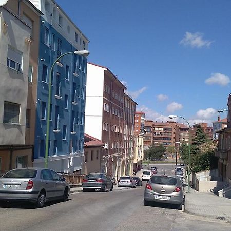 Apartamento Los Colonia Бургос Екстер'єр фото